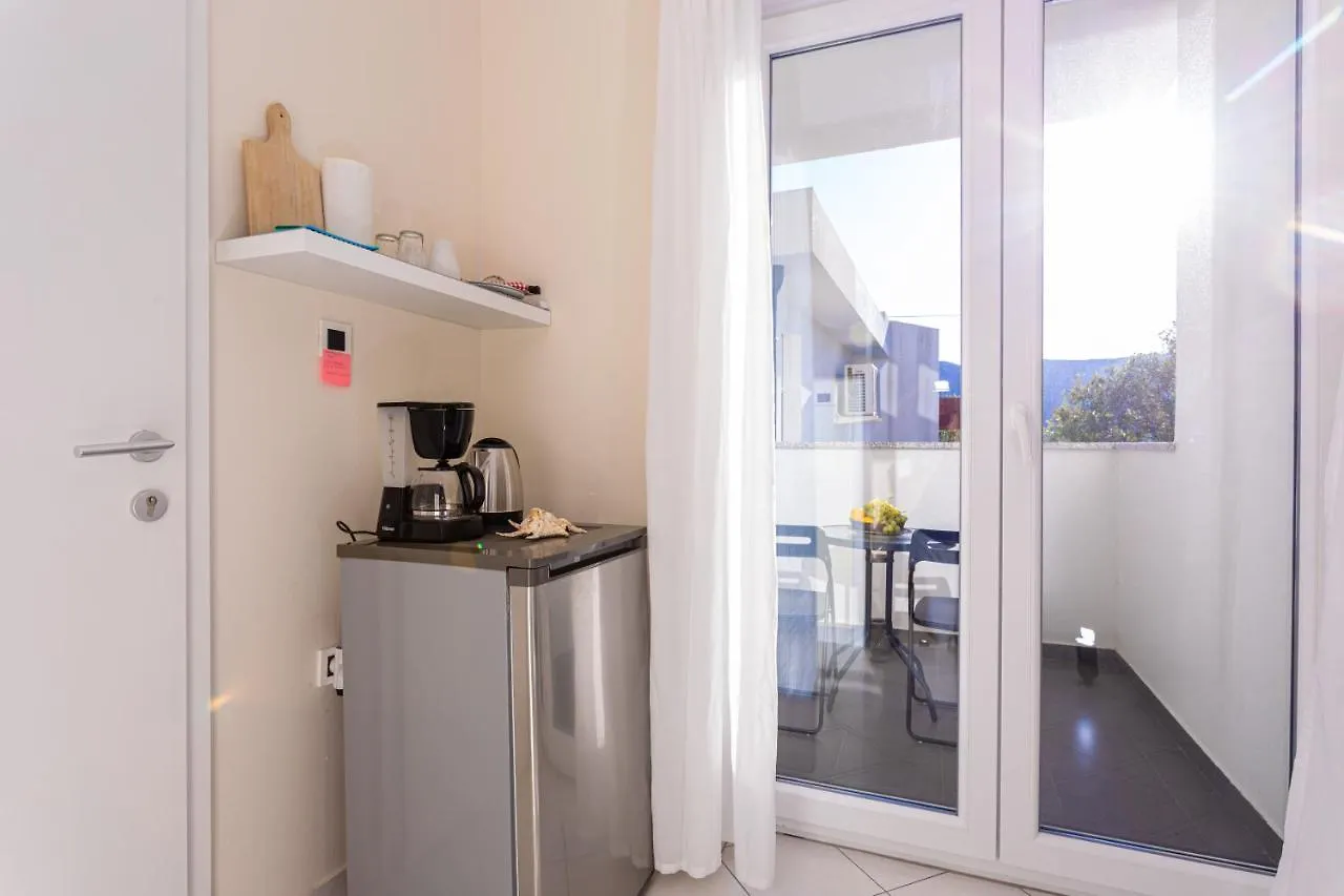 Room 2 D&D, Baska, No Kitchen! 0*, 巴斯卡